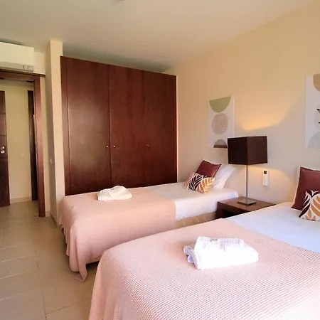 Albufeira Salgados Premium 1 With Pool By Homing *