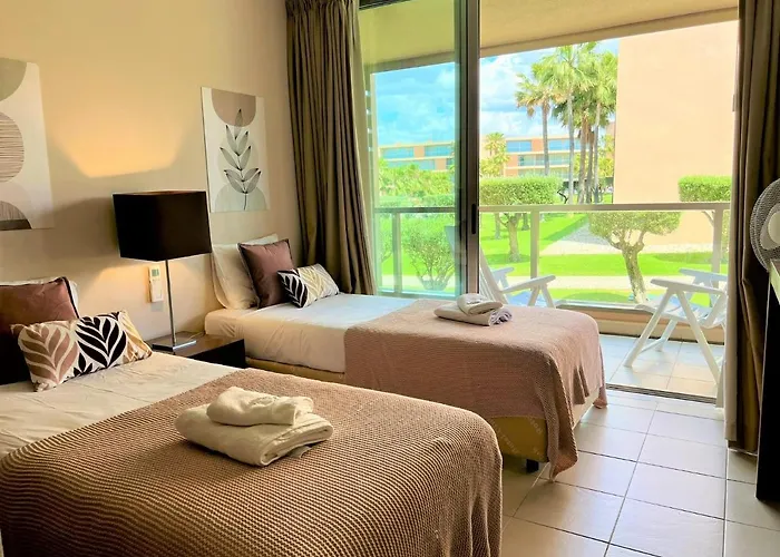 Albufeira Salgados Premium 1 With Pool By Homing Guia (Faro)