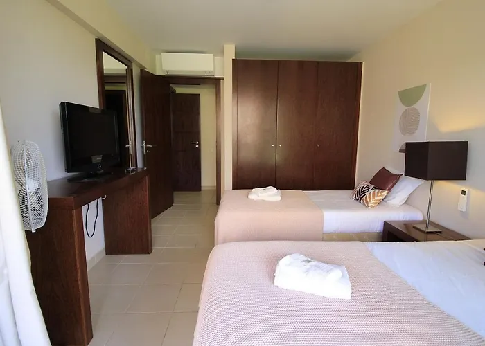 Albufeira Salgados Premium 1 With Pool By Homing * Guia (Faro)